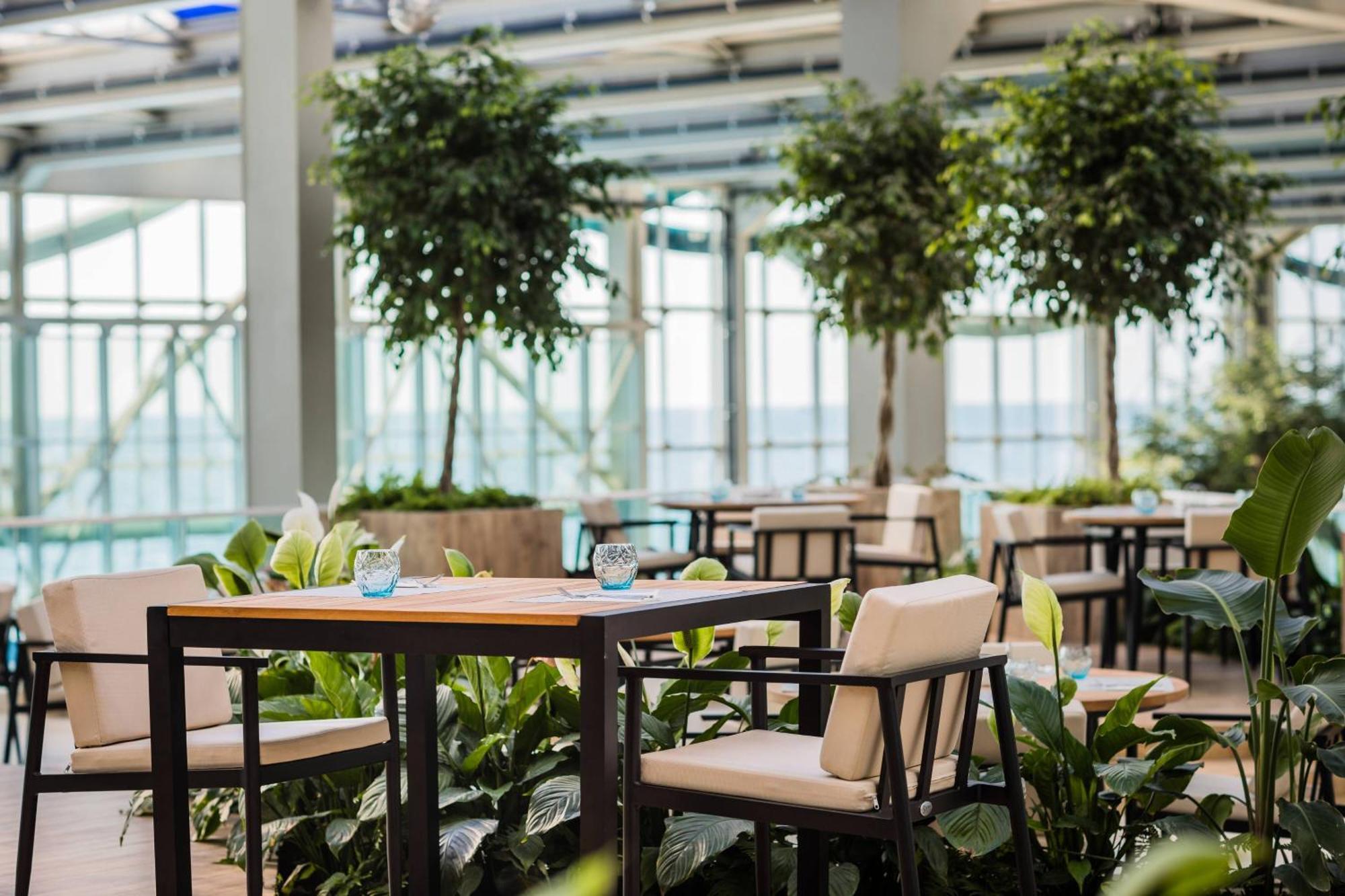 Paragraph Resort & Spa Shekvetili, Autograph Collection Exteriér fotografie The interior of the Sky Garden